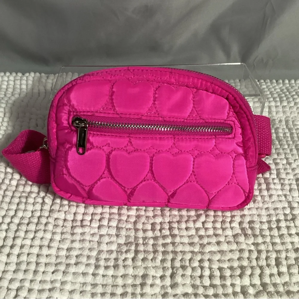 Wild Fable Pink Quilted Puffy Hearts Fanny Pack Waist Belt Bag Crossbody